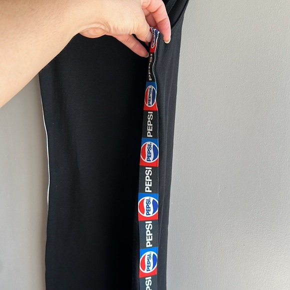 Pepsi Logo Romper | Forever 21 and Pepsi Teamed Up For a Collection... size S - Picture 4 of 6